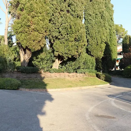 Monika 302 Joy In The Appartement Garde