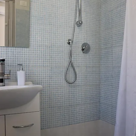 Monika 302 Joy In The Appartement *