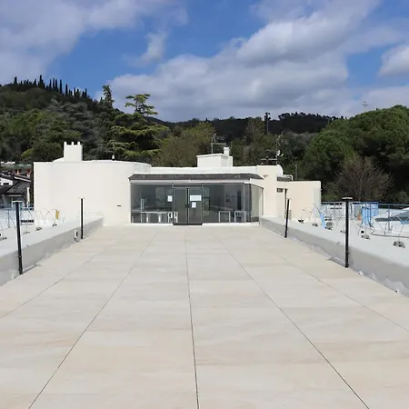 Monika 302 Joy In The Appartement Garde