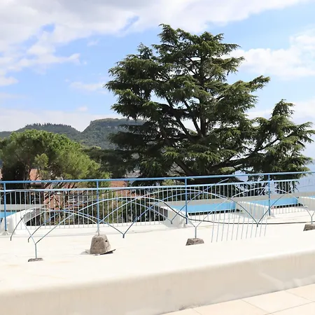 Monika 302 Joy In The Appartement