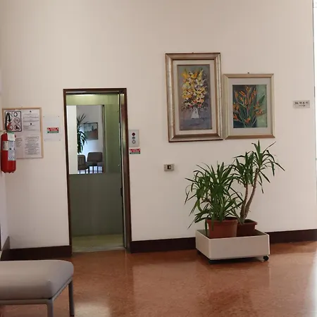 Monika 302 Joy In The Appartement *